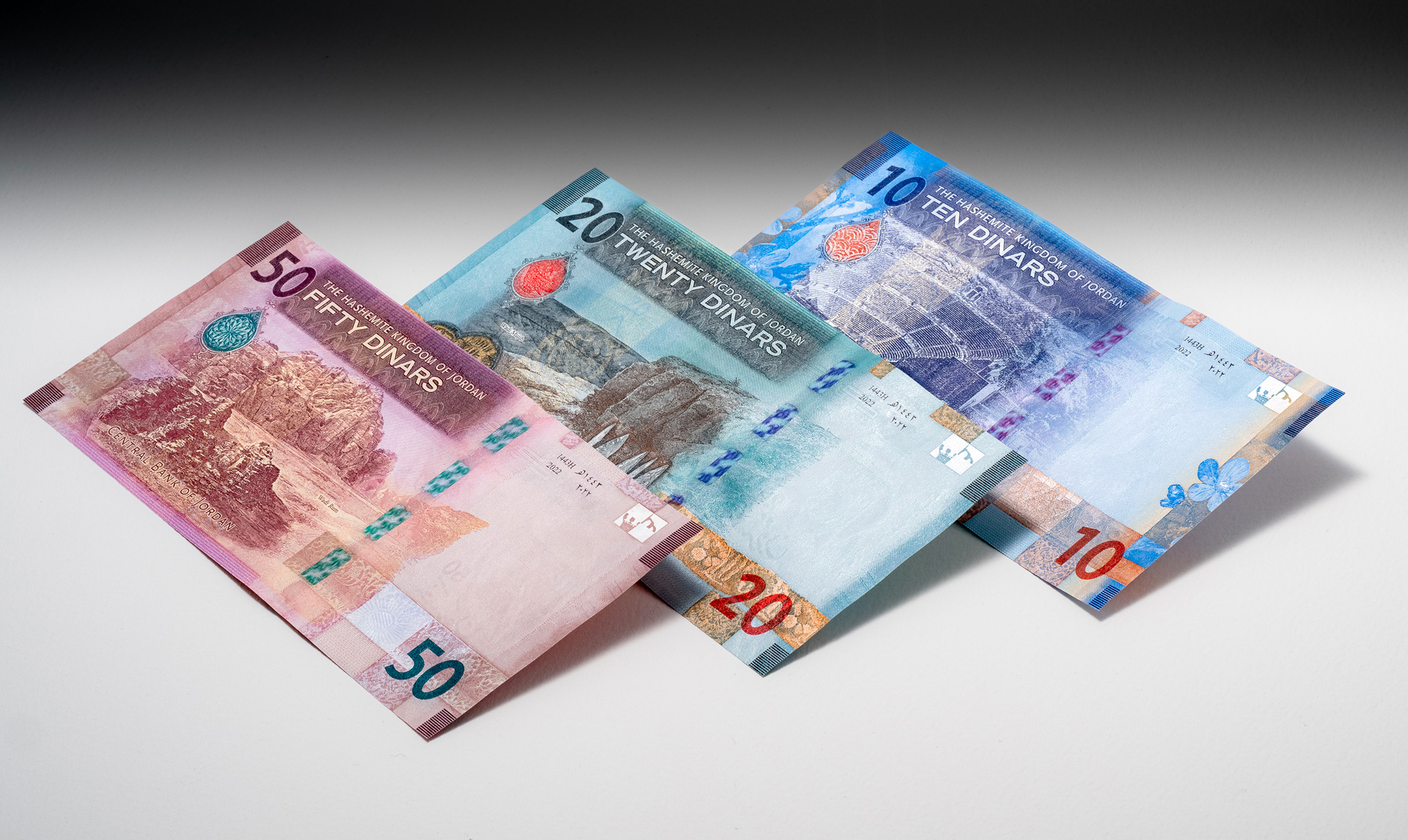 The three new jordanian notes